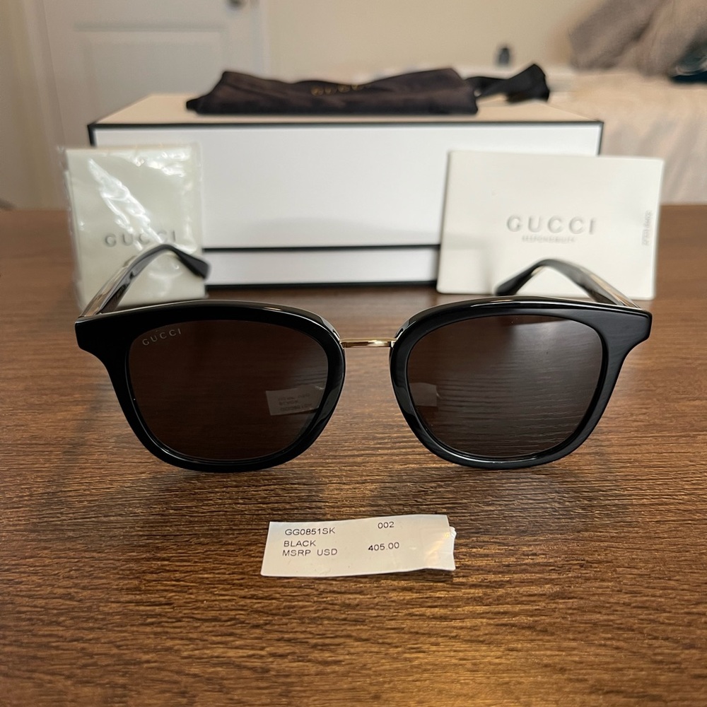 Gucci Sunglasses - Picture 7 of 7